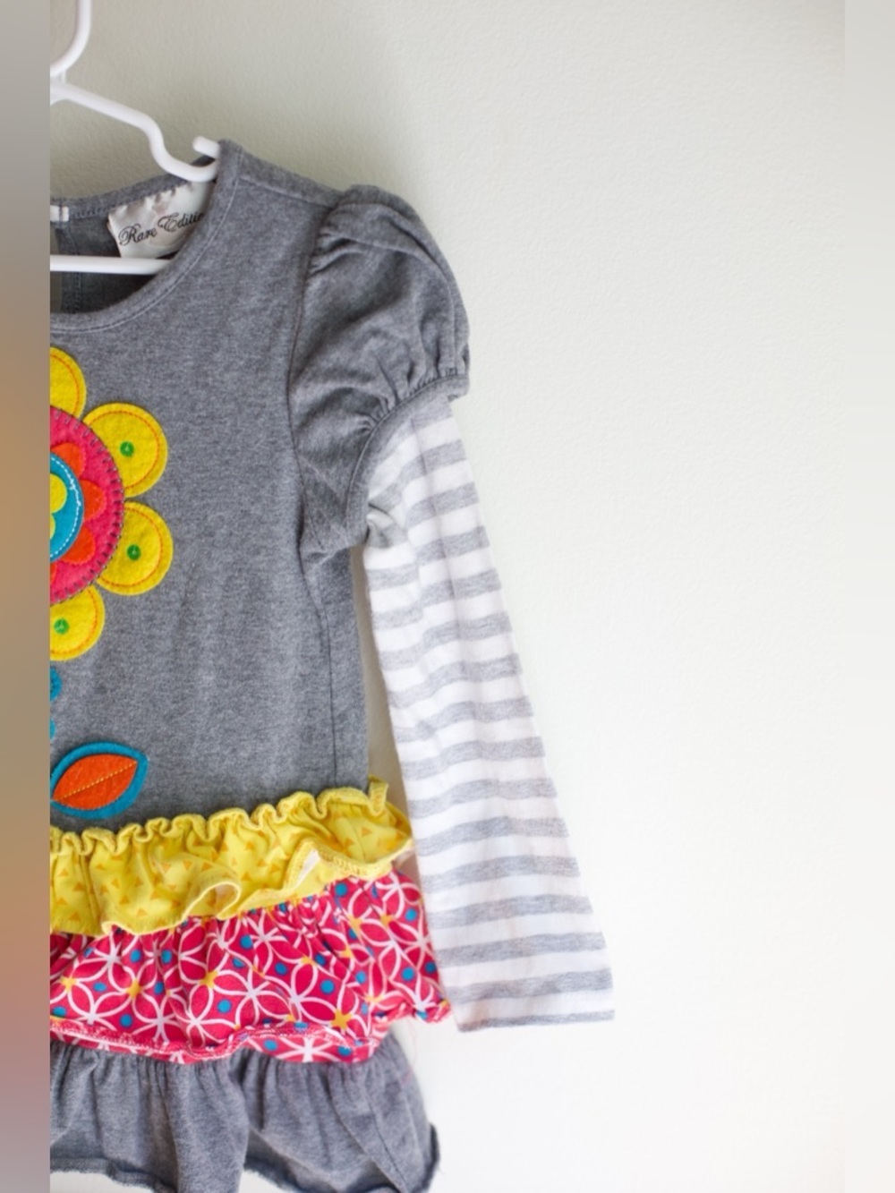 Rare Editions Gray Long-Sleeve Floral Appliqué Tunic with Yellow Ruffle 5T - Picture 3 of 6